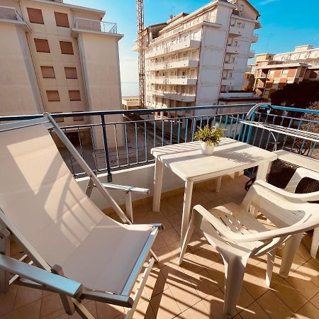 App4Rent Saturno 4 - Family Apartment, Wifi, Parking Lido di Jesolo Eksteriør bilde