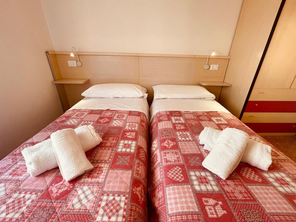 App4Rent Saturno 4 - Family Apartment, Wifi, Parking Lido di Jesolo Eksteriør bilde