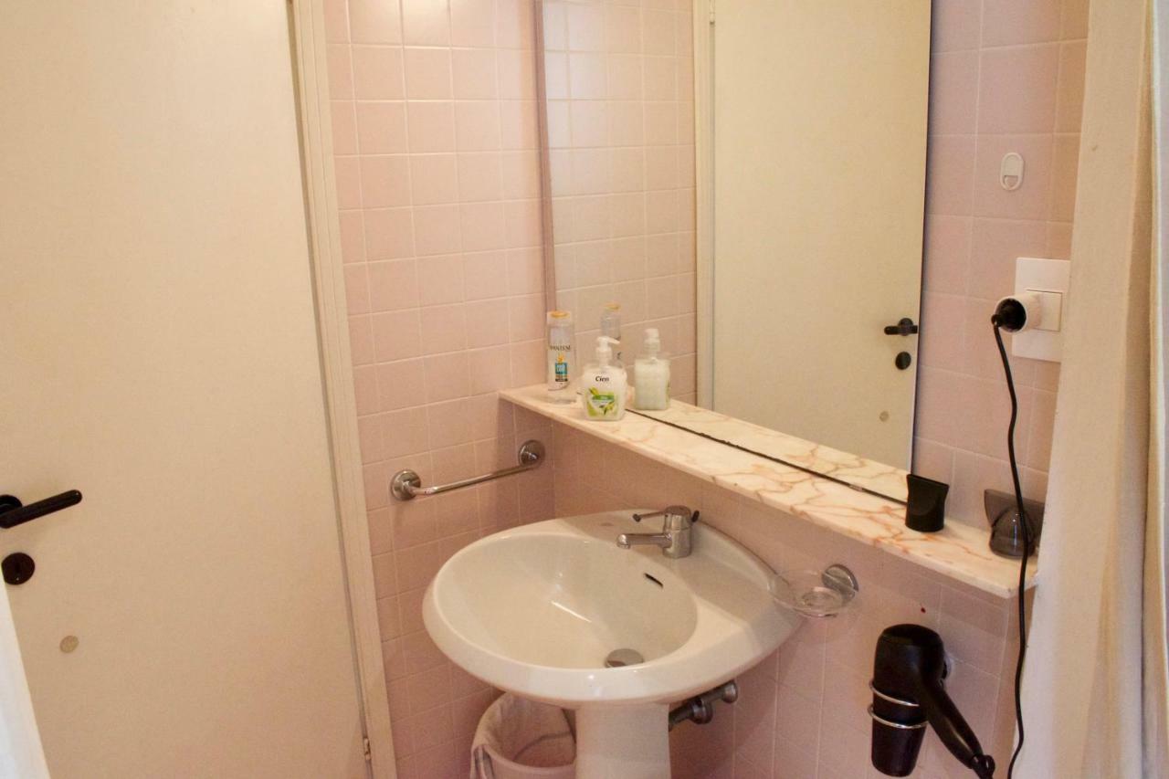 App4Rent Saturno 4 - Family Apartment, Wifi, Parking Lido di Jesolo Eksteriør bilde