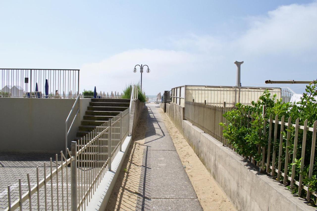 App4Rent Saturno 4 - Family Apartment, Wifi, Parking Lido di Jesolo Eksteriør bilde