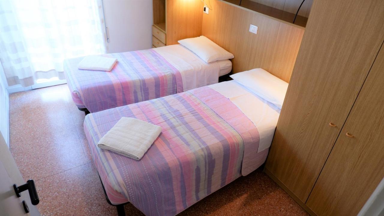App4Rent Saturno 4 - Family Apartment, Wifi, Parking Lido di Jesolo Eksteriør bilde